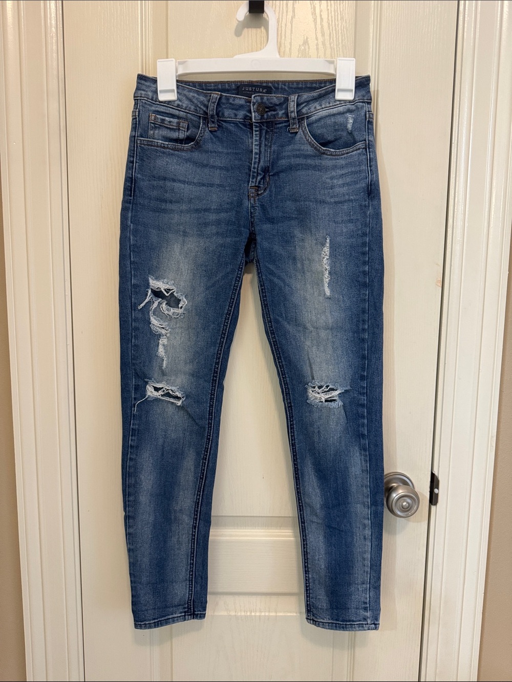 JUST USA Distressed Skinny Jeans Size 26 Medium Wash Stretch Denim
